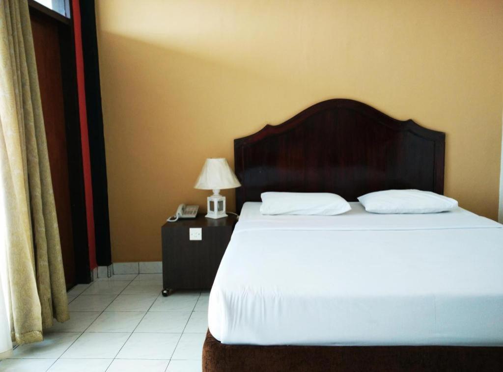 Hotel Benteng บูกิตติงกี ภายนอก รูปภาพ