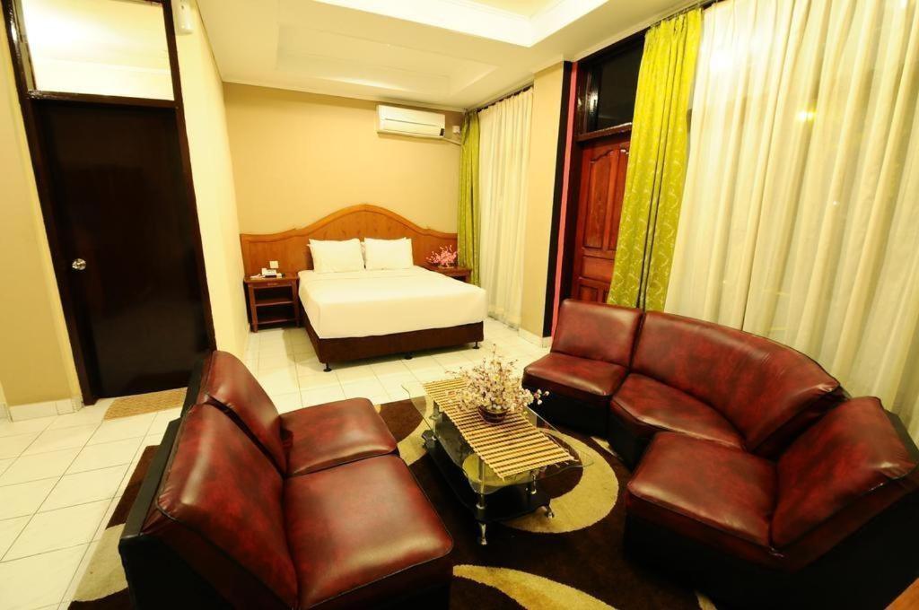 Hotel Benteng บูกิตติงกี ภายนอก รูปภาพ