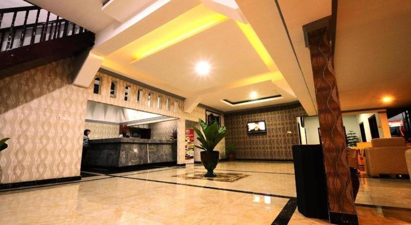 Hotel Benteng บูกิตติงกี ภายนอก รูปภาพ